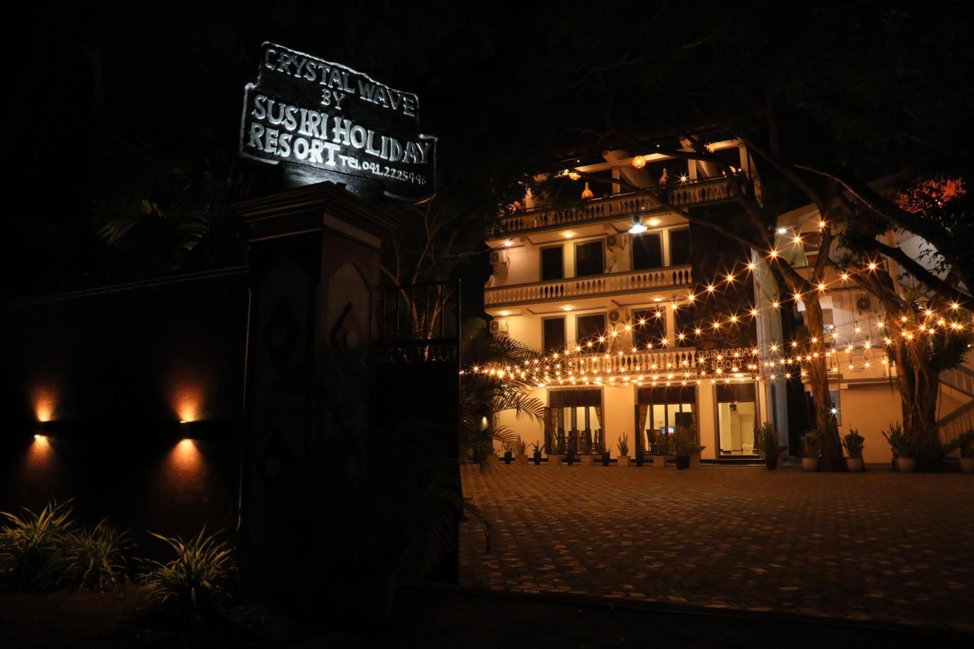 Crystal Wave Holiday Resort Polhena Matara Extérieur photo