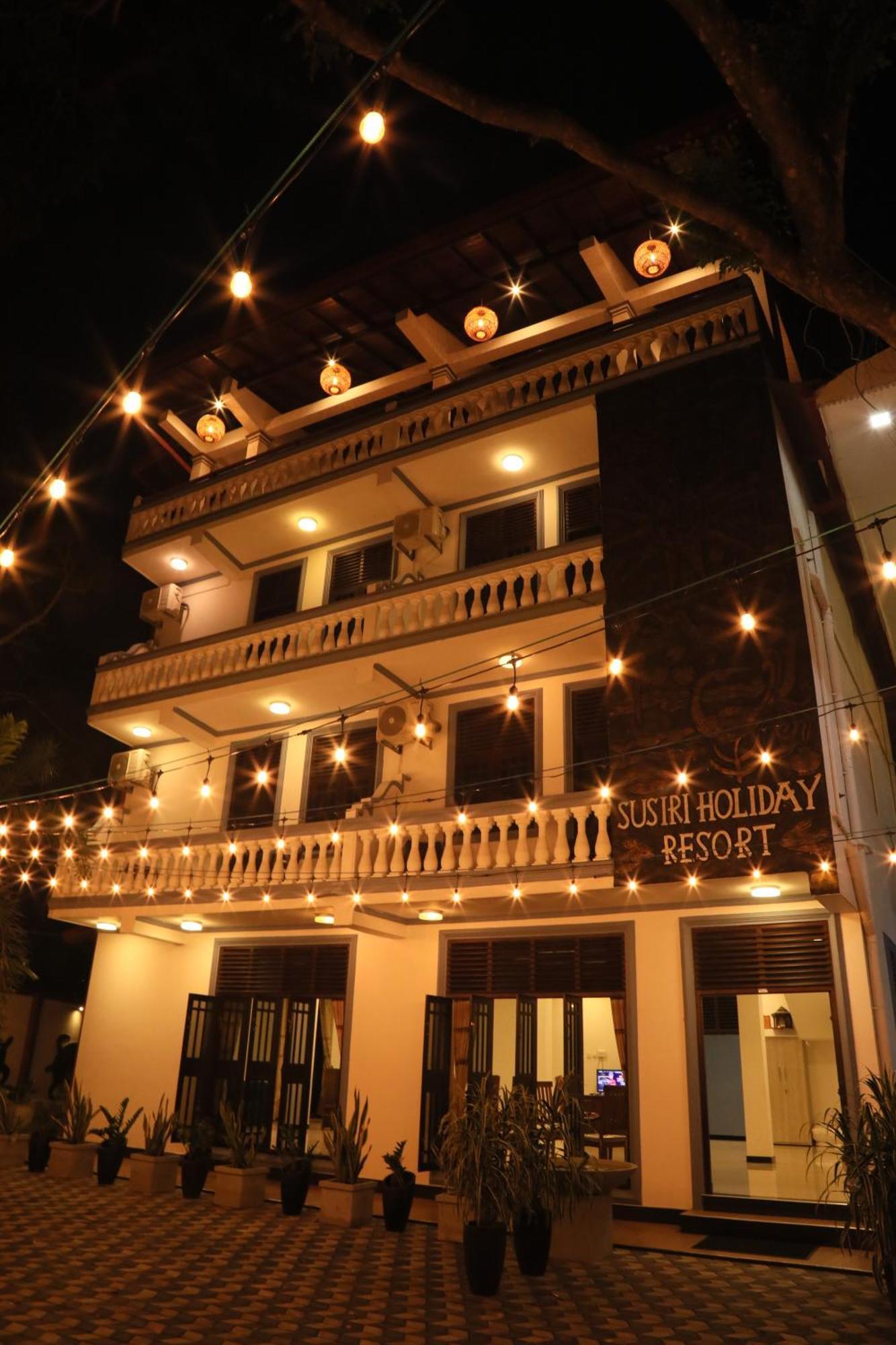 Crystal Wave Holiday Resort Polhena Matara Extérieur photo